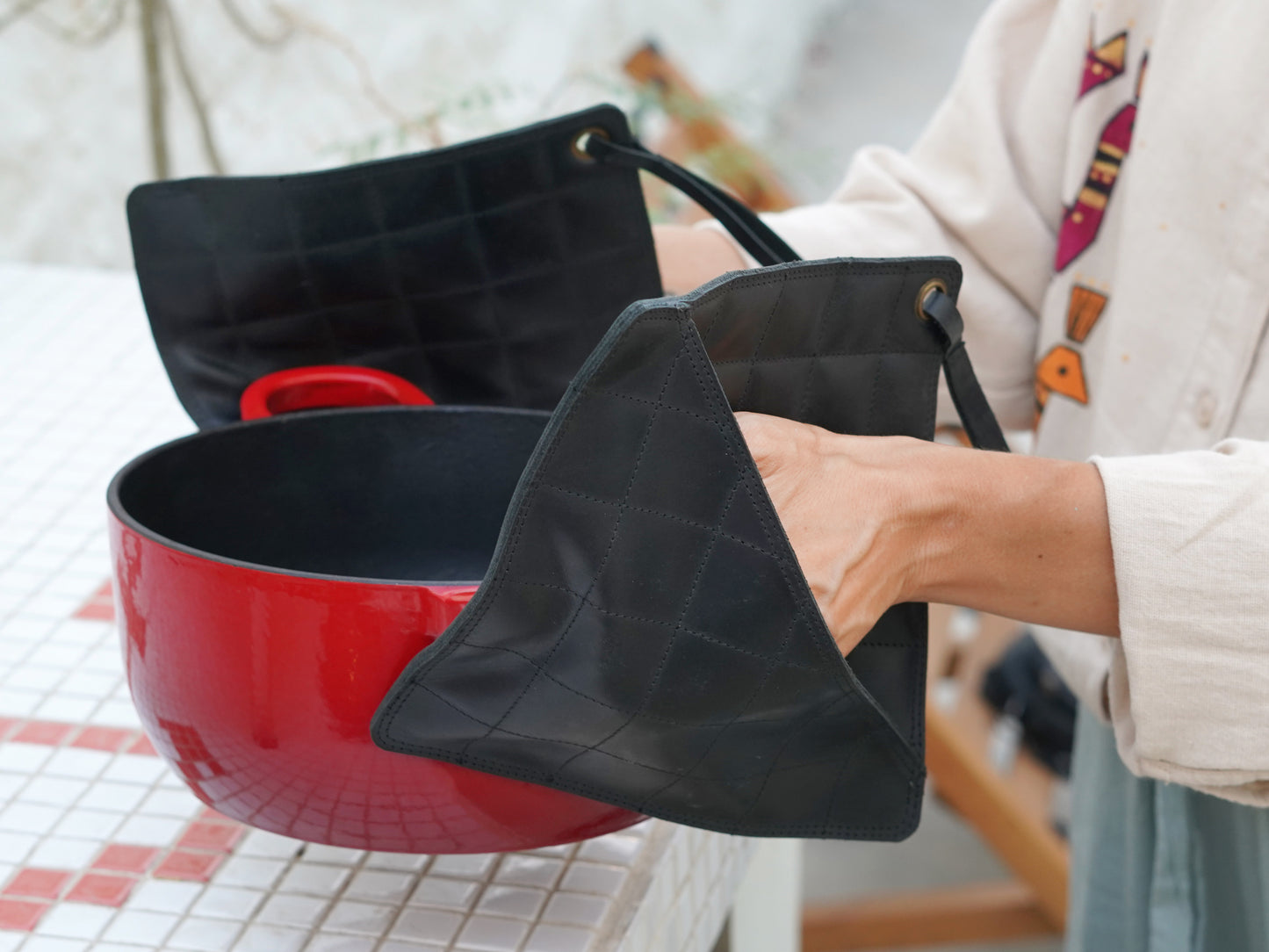 Pot Holders Pair Full Grain Leather 8” x 8” in Black