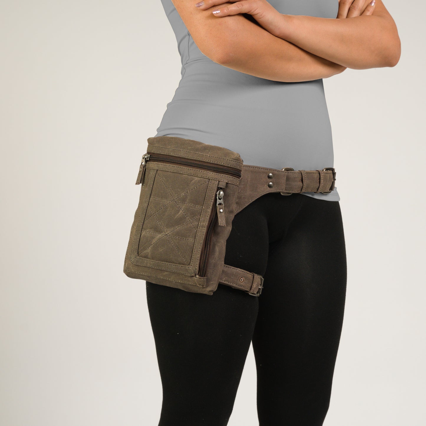 Canvas Leg Bag for Women | Thigh Holster Bag, Travel Utility Pouch with Adjustable Straps - Brown